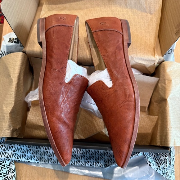 Frye Kenzie Venetian Loafers Size 8.5 Cognac with box - Picture 5 of 6